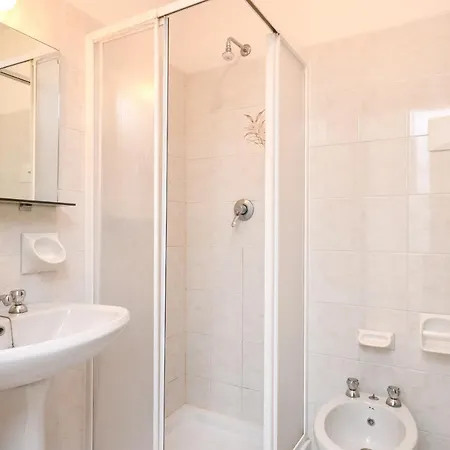 Calap Hotel apartamentowy Tignale